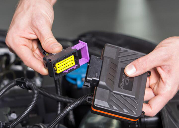 Welche Beziehung besteht zwischen ECU und OBD-Fehlercodeleser?